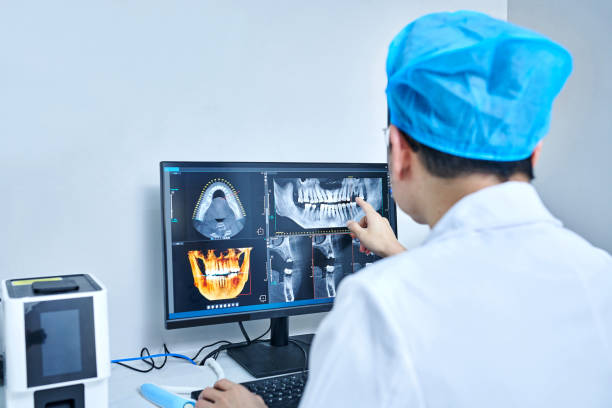 Best Emergency Tooth Extraction in Swanton, OH